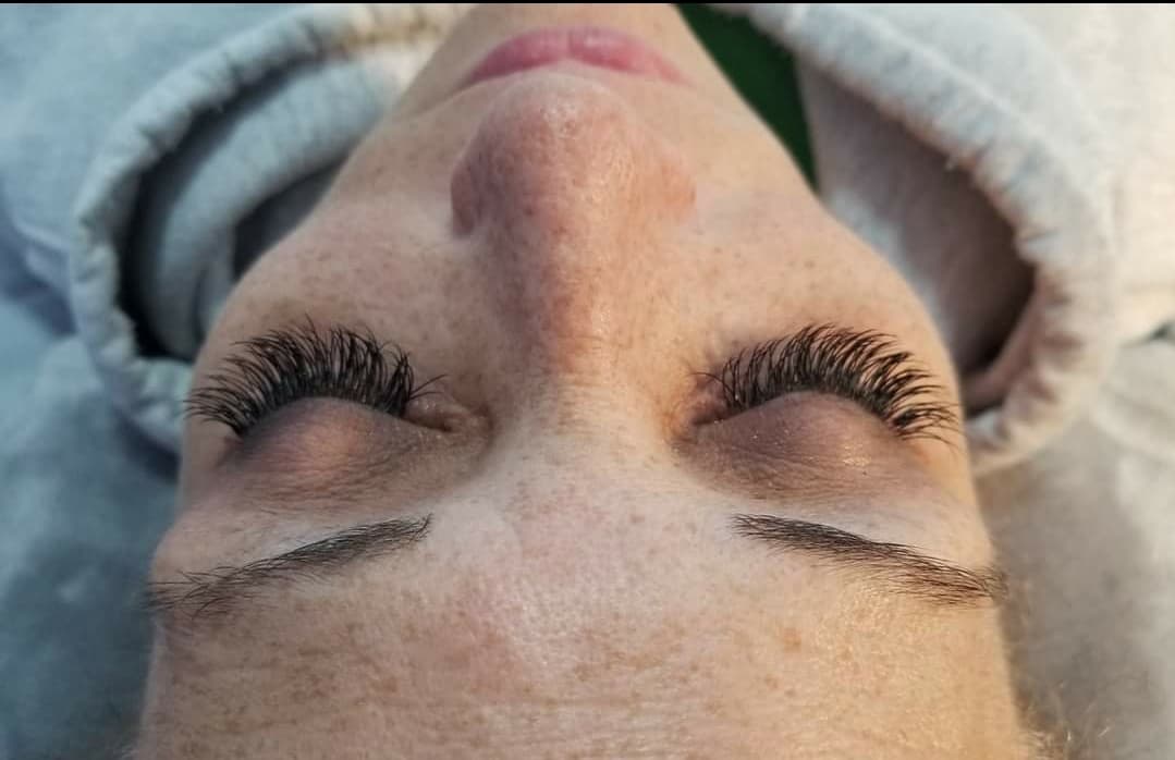 Eye Lash Extensions