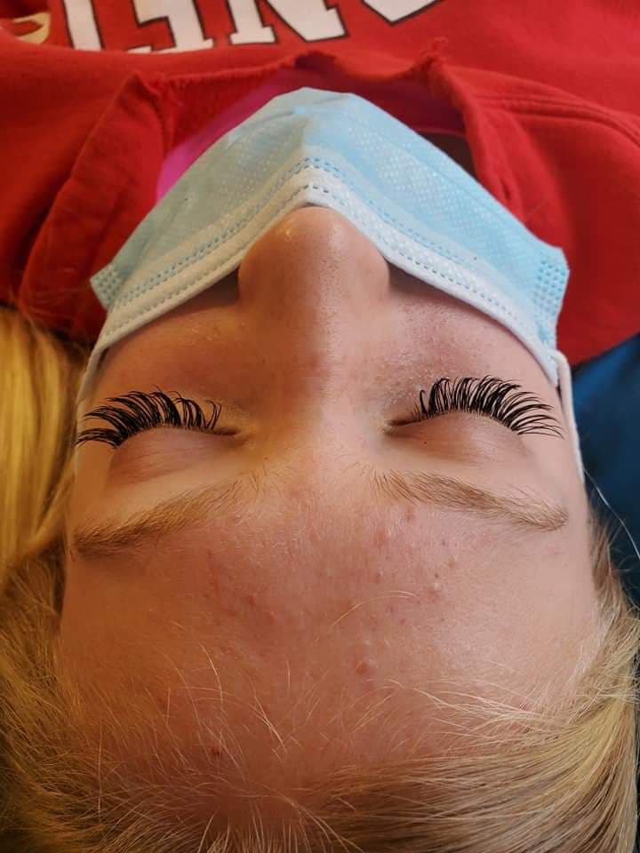 Eye Lash Extensions